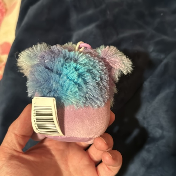 Eden the Bigfoot Valentine’s Day squishmallow clip NWT - Picture 3 of 6